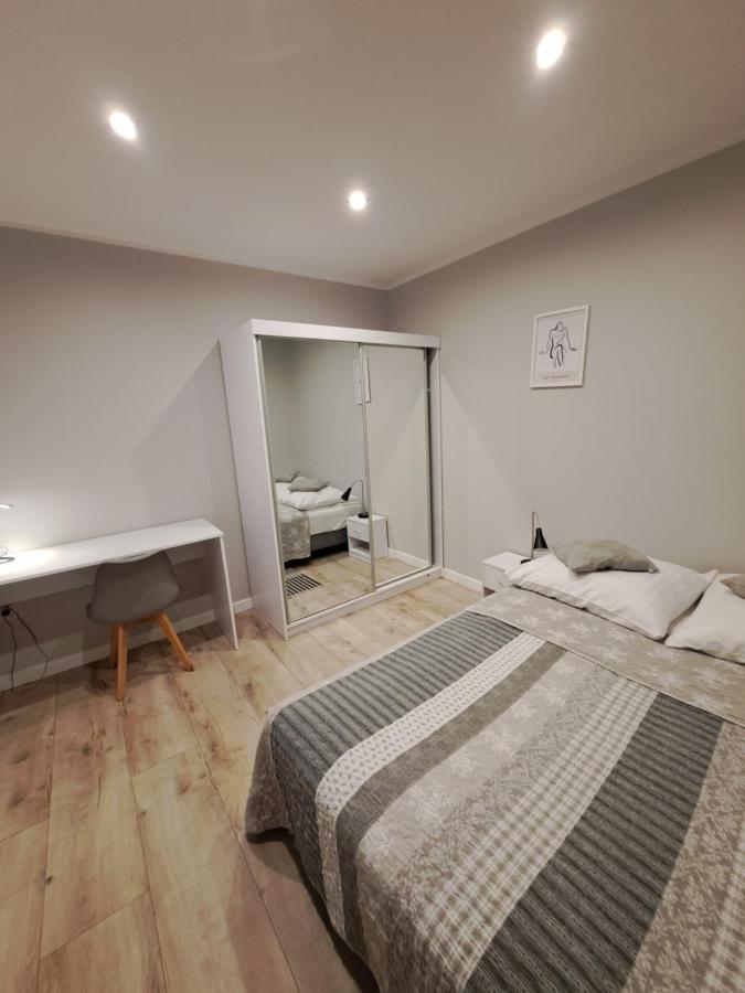 Hotel 1 Плоцк Екстериор снимка